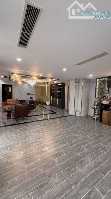 BIỆT THỰ TRÊN KHÔNG. PENTHOUSE - DUPLEX UDIC WESTLAKE TÂY HỒ. DIỆN TÍCH 296M2. GIÁ 31 TỶ