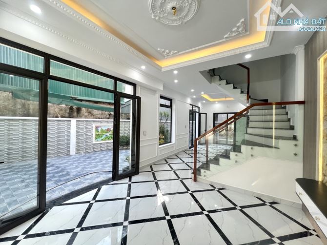 NGÕ 15 NGỌC HỒI, TRẦN THỦ ĐỘ Ô TÔ VÀO NHÀ, MT RỘNG, 50M2 5 TẦNG 15 TỶ