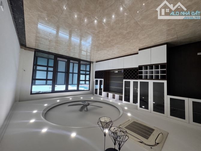 Bán nhà Trần Quang Diệu, Hoàng Cầu