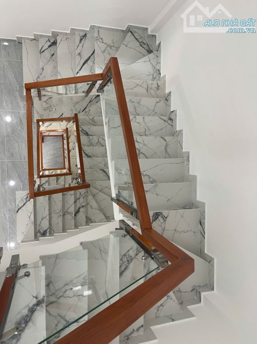 Bán Nhà khu Bán Đảo Gia Long Riverside 5 Tầng, Thang Máy, Full Nội Thất 6.9 x 12  Sổ Riêng - 3