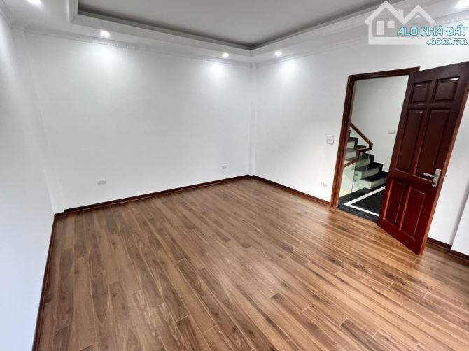 NGÕ 15 NGỌC HỒI, TRẦN THỦ ĐỘ Ô TÔ VÀO NHÀ, MT RỘNG, 50M2 5 TẦNG 15 TỶ