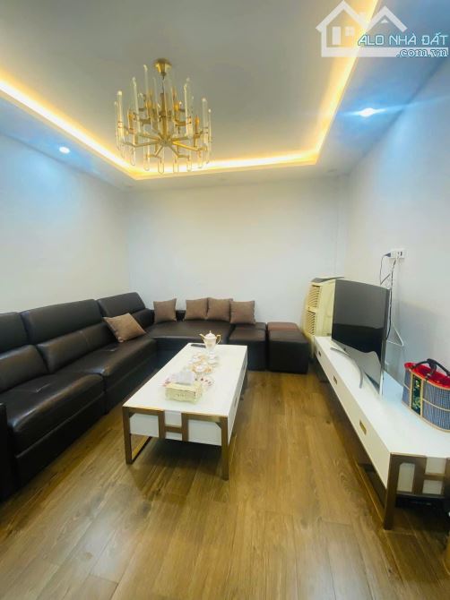 Bán nhà riêng phố Nguỵ Như Kon Tum! Thang máy, ô tô tránh, vỉa hè, kinh doanh. 70m*6T