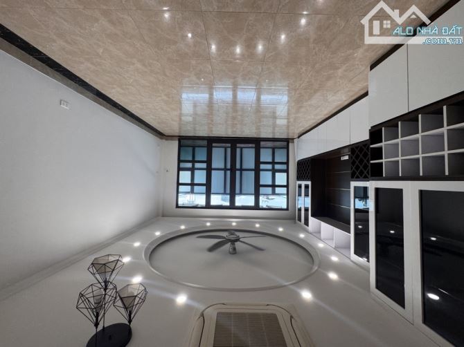 Bán nhà Trần Quang Diệu, Hoàng Cầu