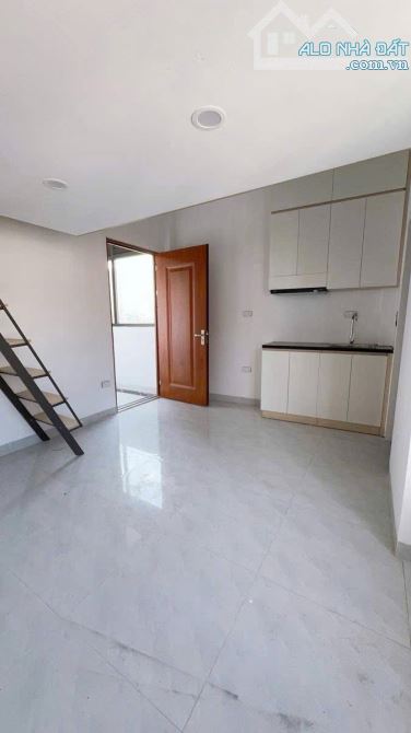 BÁN CĂN HỘ DỊCH VỤ MỚI TINH - GIẢI PHÓNG - HMAI - 7T 75M - 15P KK - FULL NỘI THẤT - 16,8TỶ