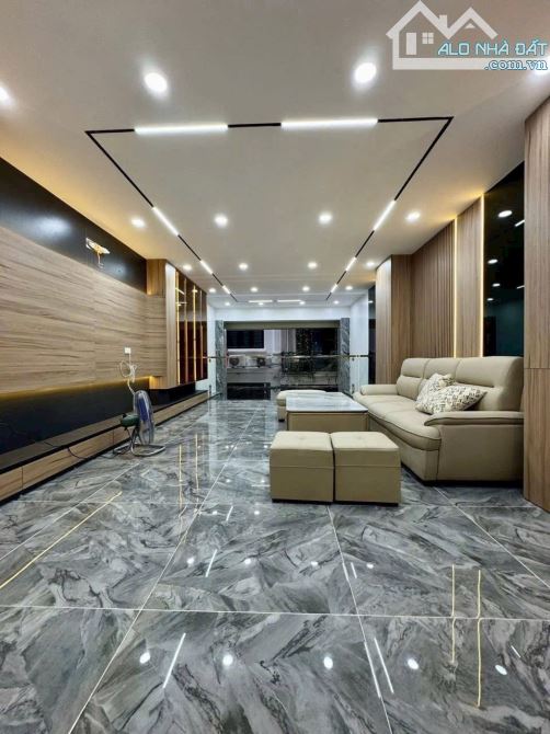 PHÂN LÔ TRẦN QUÝ KIÊN CẦU GIẤY, OTO TRÁNH VỈA HÈ KINH DOANH, 38m2, 6 Tầng TM, 17.5 Tỷ