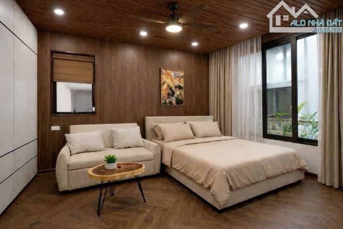 Bán nhà căn góc phân lô ô tô tránh nhau ô tô vào nhà Phan Đình Giót 6 tầng thang máy xịn n