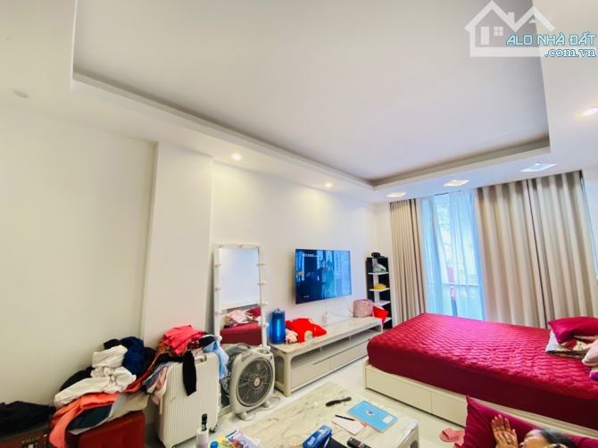 MẶT PHỐ TÂY SƠN, VỈ HÈ RỘNG, KINH DOANH TỐT 30m2 x 5 Tầng, Mặt Tiền 6m, Giá 15 tỷ