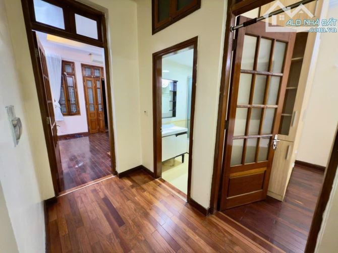 HẠ 1,5 TỶ, 23,5 TỶ , 65m2 ,XUÂN THUỶ, TRƯỜNG ĐH NGOẠI NGỮ, KD/CTY GẦN MẶT PHỐ