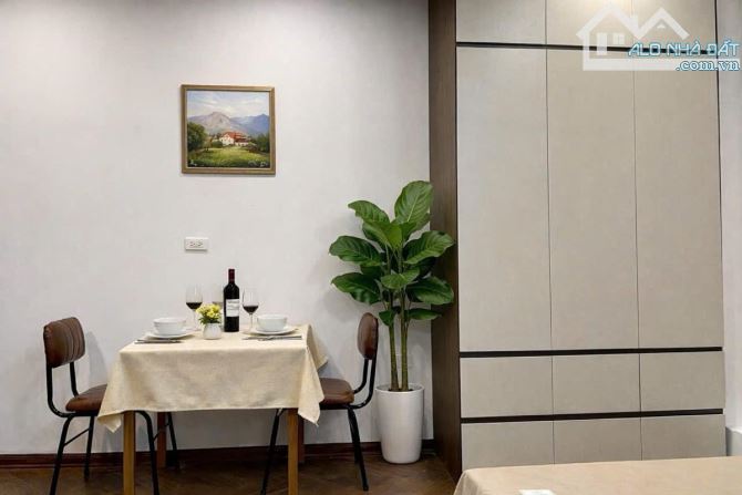 Bán nhà căn góc phân lô ô tô tránh nhau ô tô vào nhà Phan Đình Giót 6 tầng thang máy xịn n