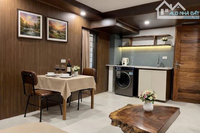 Bán nhà căn góc phân lô ô tô tránh nhau ô tô vào nhà Phan Đình Giót 6 tầng thang máy xịn n