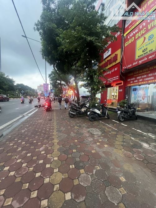 SIÊU MP HOÀNG QUỐC VIỆT CẦU GIẤY 5T PHÂN LÔ HÈ 5M DT 54m² MT 4m CHỈ 36.5 TY