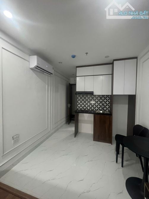 Bán Nhà Dòng Tiền Tây Sơn 7 Tầng 24 Phòng Khép Kín ( Cách Phố 50M )