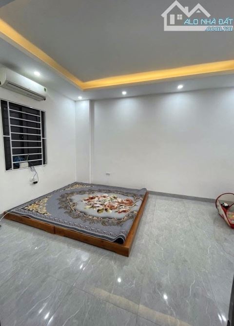 Kế Lò Đúc- sẵn 5 phòng,hai thoáng,khu dân trí tốt-53m-10 tỷ 902