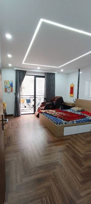 HIẾM-15 tỷ trung tâm Cầu Giấy-7 tầng thang máy-40m2 mặt tiền gần 5m-Nội thất cao cấp