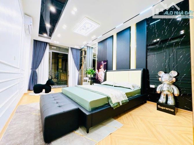 SIÊU PHẨM Cầu Giấy-Ngõ thông-Thang máy nhập khẩu-Cho thuê kinh doanh cực đỉnh-16 tỷ CHỐT