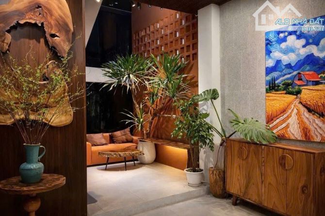 PHAN ĐÌNH GIÓT-PHÂN LÔ- KINH DOANH- THIẾT KẾ CHÂU ÂU- DÒNG TIỀN TỐT- KHÁCH SẠN CAO CẤP