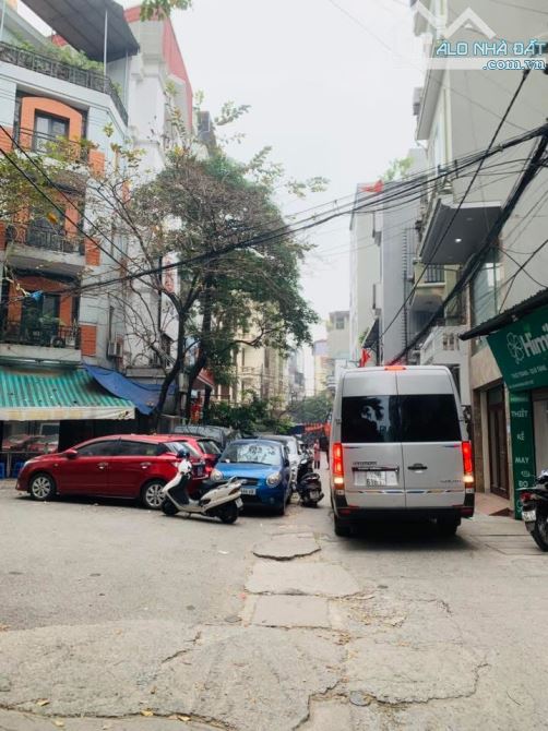 Nhà phân lô Hoàng Quốc Việt – 3 ô tô tránh – kinh doanh đỉnh – 2 thoáng vĩnh viễn