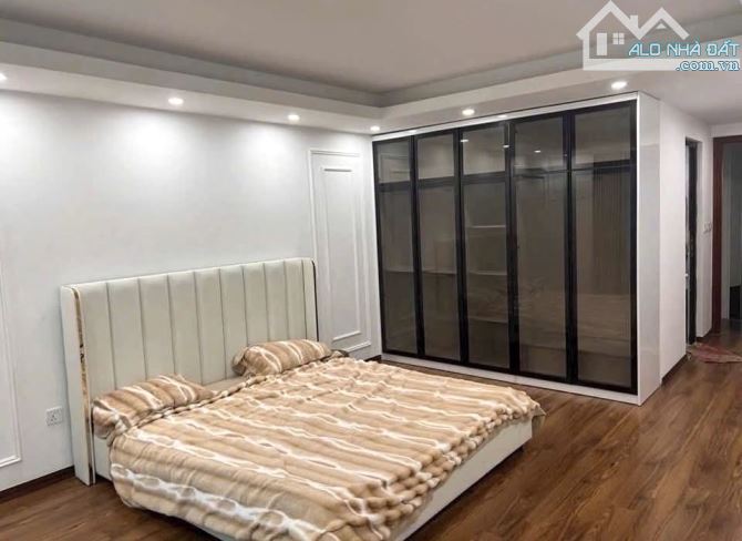 Nhà sẵn nội thất,10m oto thông-43m-Kế Tân Mai-8 tỷ 46