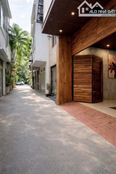 PHAN ĐÌNH GIÓT-PHÂN LÔ- KINH DOANH- THIẾT KẾ CHÂU ÂU- DÒNG TIỀN TỐT- KHÁCH SẠN CAO CẤP