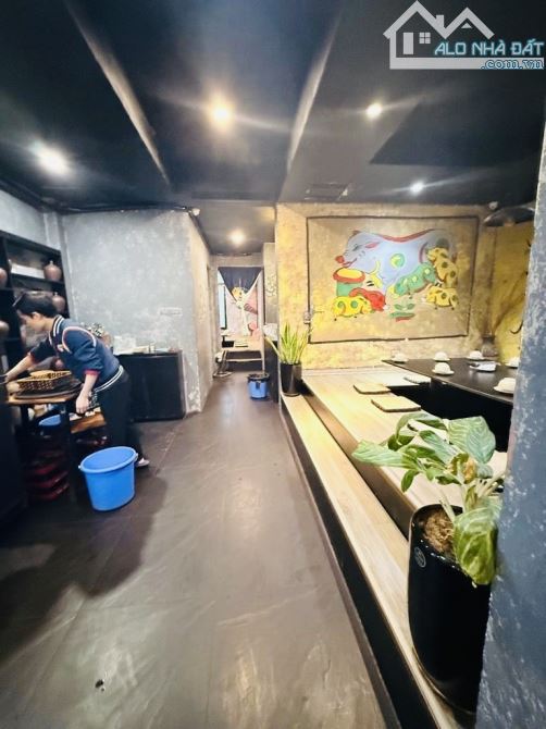 BÁN NHÀ MẶT PHỐ HAI BÀ TRƯNG-DIỆN TÍCH TO- MẶT TIỀN KHỦNG- 267m2-7 tầng-mt 11.7m2-373 tỷ