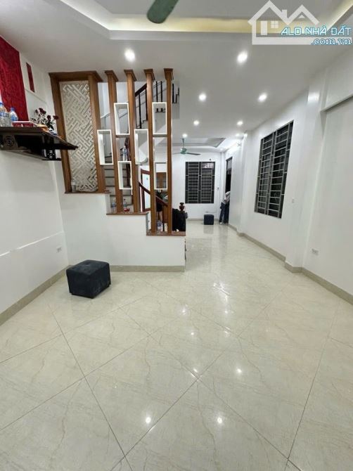 THỤY KHUÊ NHÀ ĐẸP DÂN XÂY .LÔ GÓC 3 THOÁNG -7 NGỦ - CÔNG NĂNG ĐẦY ĐỦ DT 43/45M2 X 6 TẦN