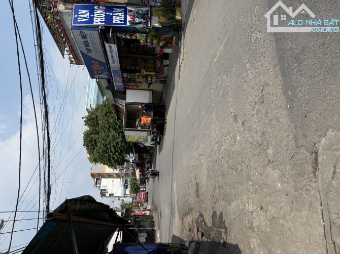 Cần bán nhà mặt tiền, quận 12