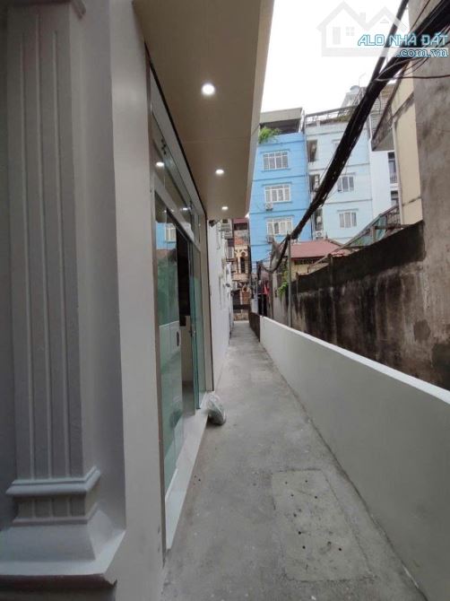 CC BÁN NHÀ BÙI XƯƠNG TRẠCH THANH XUÂN 32M 5 TẦNG . 1 NHÀ RA Ô TÔ TRÁNH 8,85 TỶ THƯƠNG LƯỢN