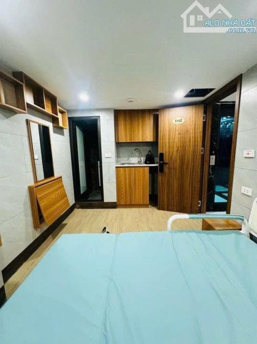BÁN TÒA CHDV TRUNG TÂM CẦU GIẤY 100M2 - 7 TẦNG THANG MÁY - MẶT TIỀN 10M - DÒNG TIỀN 2 TỶ/ - 1