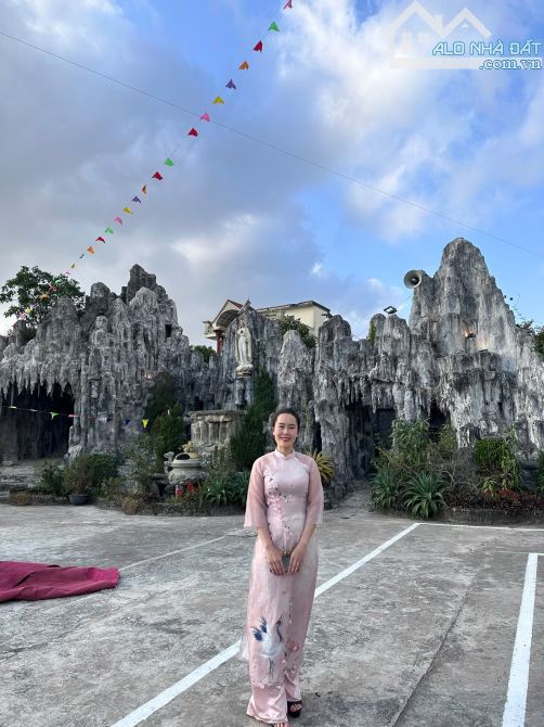 Hiếm, 50M-6 tầng-kinh doanh đa dạng -oto tránh- Hoàng Quốc Việt