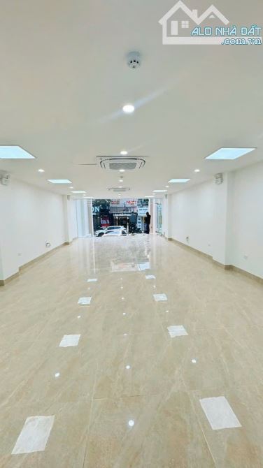 Bán nhà riêng phân lô phố Trung Kính, 80m2, 7 tầng, MT 5,1m, gần phố, nhỉnh 40 tỷ