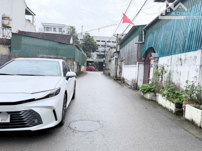 Bán 96m2 đất đẹp ngõ Hoàng Phan Thái - Nghi Phú - 3