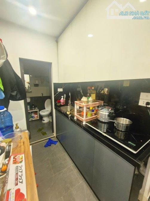 Giá rẻ! phải thật nhanh tập thể Nghĩa Tân, Cầu Giấy, T2, ô tô, 60m2 2pn chỉ 4,18 tỷ