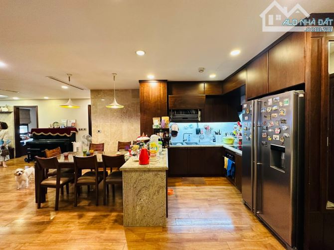 BÁN CĂN CC CAO CẤP 130M ,3PN TÂN HOÀNG MINH , HOÀNG CẦU CÓ LÔT ĐỖ OTO GIÁ CHÀO 18 TY