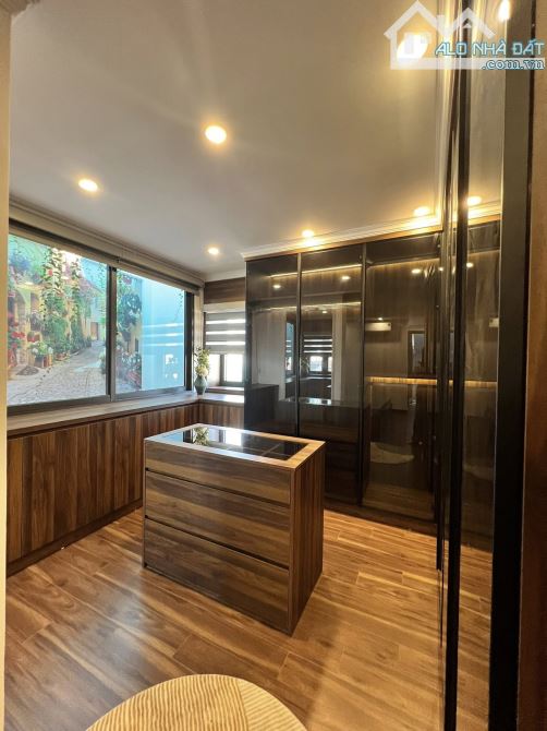 Bán nhà riêng phố Mai Dịch, 50m2, 6 tầng, ô tô vào nhà, KD, 16,5 tỷ