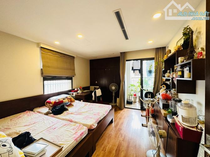 BÁN CĂN CC CAO CẤP 130M ,3PN TÂN HOÀNG MINH , HOÀNG CẦU CÓ LÔT ĐỖ OTO GIÁ CHÀO 18 TY