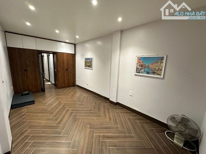 BÁN NHÀ TT ĐỐNG ĐA PHỐ XÃ ĐÀN SỔ VUÔNG 76 M NHỈNH 14TỶ FULL NỘI THẤT NGÕ THÔNG THOÁNG