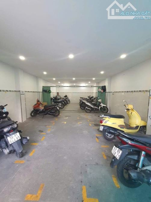 Mặt Tiền Trần Bá Giao - CHDV 11PN- Ngang 6,5m- nở hậu 6,8m - 6