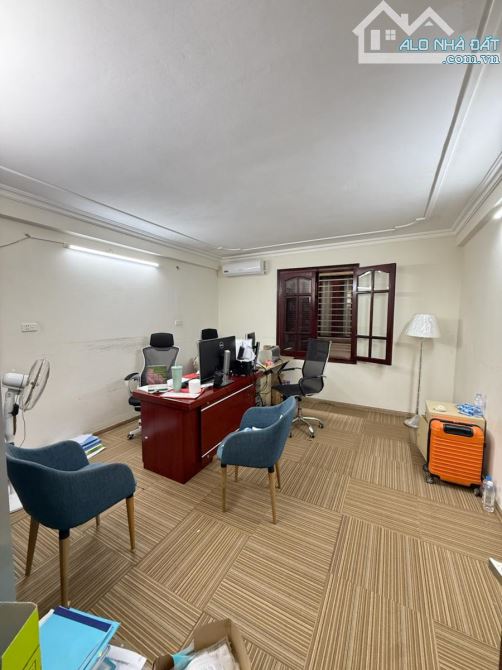 Mặt phố Nguyễn Cảnh Dị KĐT Đại Kim diện tích 56m2, 5 tầng, view đẹp vỉa hè rộng, hơn 29 tỷ