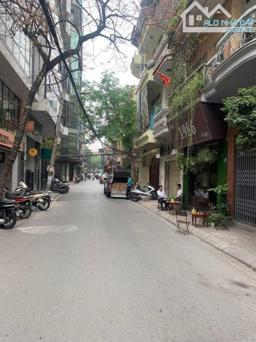 BÁN NHÀ PHÂN LÔ NGUYỄN CÔNG HOAN - GARA 2 ÔTÔ - 6 TẦNG THANG MÁY - NHÀ ĐẸP Ở NGAY