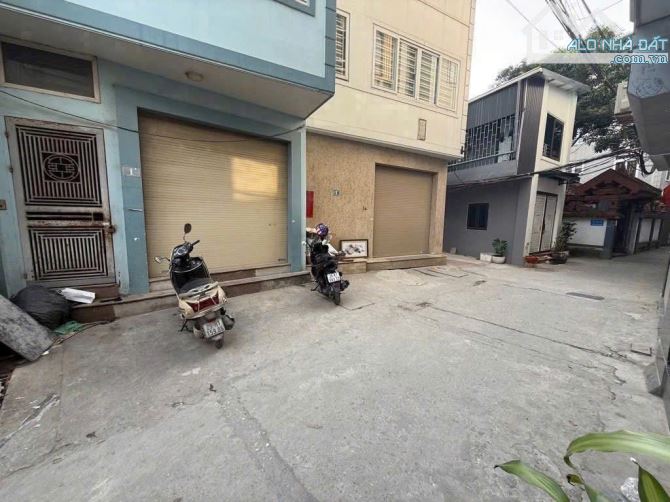 CHÍNH CHỦ BÁN NHÀ LĨNH NAM HOÀNG MAI 46M x 5 TẦNG x MT 5M GARA Ô TÔ