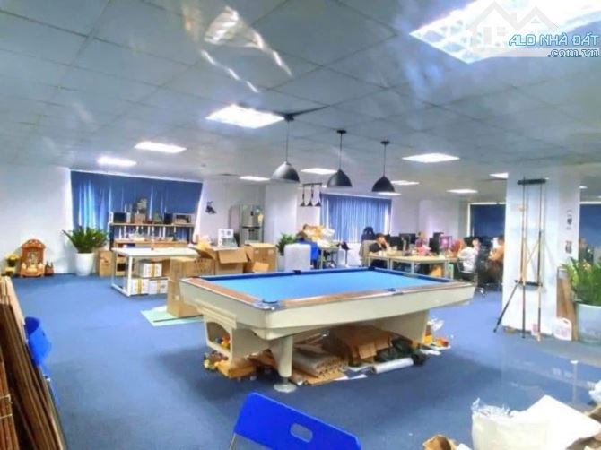 Bán nhà riêng mặt phố Trung Kính lớn, 168m2, MT 6.3m, 2 mặt thoáng, nhỉnh 130 tỷ