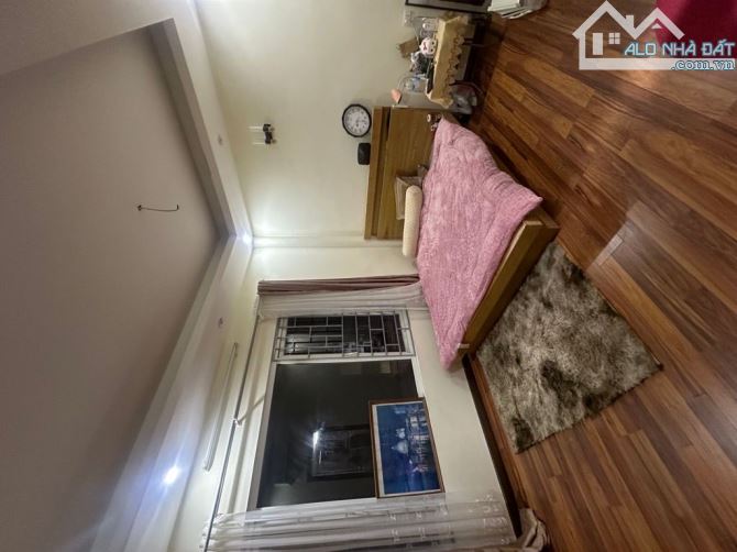 BÁN NHÀ VĂN CAO- 5 TẦNG KIÊN CỐ - SỔ VUÔNG VẮN-GẦN Ô TÔ