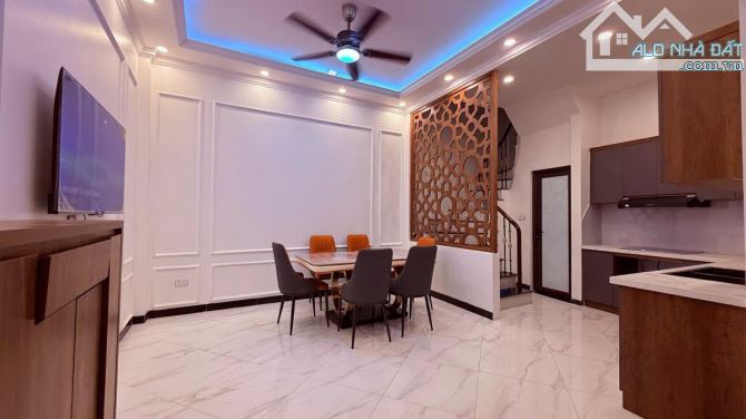 Cần bán gấp-Nhà Ba đình-Liễu Giai-Ngõ thông-Tiện ích đầy đủ-nhà đẹp ở ngay.Nhỉnh7ty