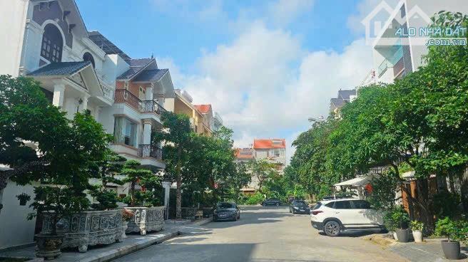 CẬP NHẬT QUỸ CĂN BIỆT THỰ KĐT VƯỜN ĐÀO – TÂY HỒ – HÀ NỘI – RẤT GẦN HỒ T