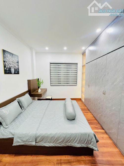 Nhà phố Minh Khai - 5 tầng gần oto - Ngõ thông ba gác tránh - Hàng xóm Times city