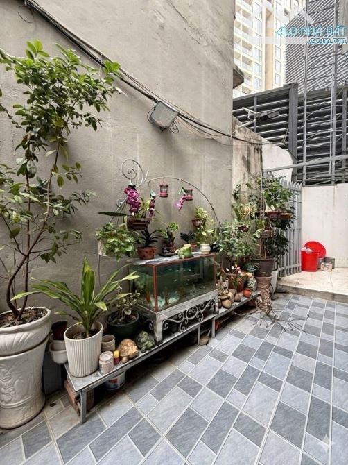 BÁN NHÀ VĂN CAO- 5 TẦNG KIÊN CỐ - SỔ VUÔNG VẮN-GẦN Ô TÔ