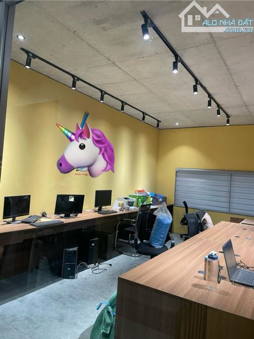 BÁN NHÀ TRẦN QUANG DIỆU - ĐỐNG ĐA - 6T THANG MÁY- LÔ GÓC - Ô TÔ VÀO NHÀ - KINH DOANH