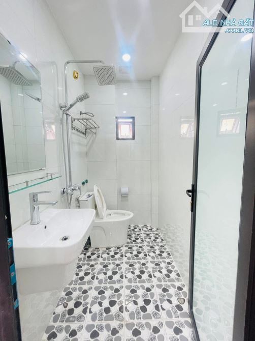 Siêu Hiếm, Chỉ 6.85 Tỷ, Nhà Phố Đê Trần Khát Chân, 37m2x5T, Full Nội Thất, Ở Luôn.