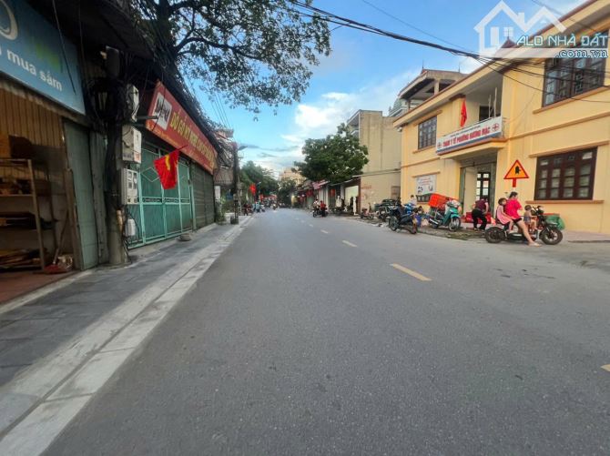 NR xịn xò nằm ở Khu đô thị mới Phù Khê, Bắc Ninh 54m2, giá chỉ 5 tỷ VND. Mặt tiền 5m, - 4