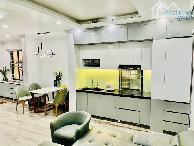 KHƯƠNG ĐÌNH - 15m RA Ô TÔ TRÁNH ĐỖ - 43m2 5 TẦNG 4,3m MT - NHÀ ĐẸP - CHỈ HƠN 8 TỶ